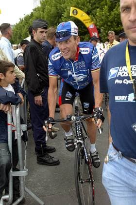 Titelverteidiger Lance Armstrong (USA US Postal Service) Radsport Herren Tour de France 2003, Rad, Straße, Straßenradsport, Einzelbild 1. Etappe Saint Denis Montgeron - Meaux
