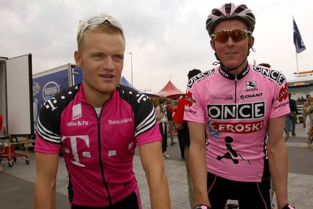 Matthias Kessler (li., Deutschland Telekom) und Jörg Jaksche (Deutschland ONCE-Eroski) Radsport Herren Tour de France 2003, Rad, Straße, Straßenradsport, Gruppe 1. Etappe Saint Denis Montgeron - Meaux