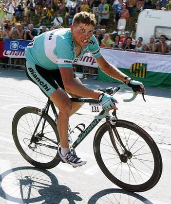 Jan Ullrich (Deutschland Bianchi) am Anstieg Radsport Herren Tour de France 2003, 8. Etappe: Sallanches - Alpe d Huez, dHuez, Rad, Straße, Straßenradsport, Vdig Einzelbild