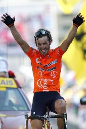 Iban Mayo (Spanien Euskaltel-Euskadi) gewinnt die Königsetappe der Tour de France 2003 Radsport Herren Tour de France 2003, 8. Etappe: Sallanches - Alpe d Huez, dHuez, Rad, Straße, Straßenradsport, Vdig Einzelbild Freude,