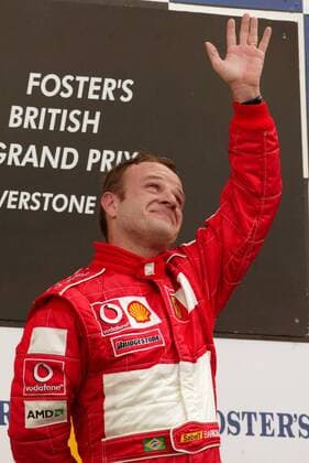 Rubens Barrichello (Brasilien Ferrari) bedankt sich auch bei höherer Stelle für seinen Sieg Motorsport Grand Prix Herren Großer Preis von England 2003, Formel 1 Weltmeisterschaft, F1, F, GP, WM, Vdig Einzelbild Silverstone