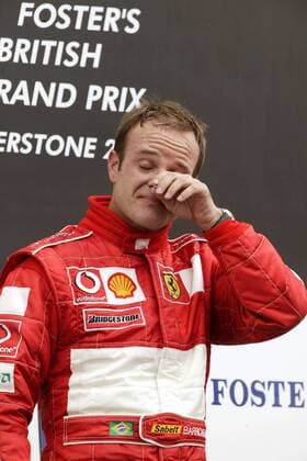 Rubens Barrichello (Brasilien Ferrari) ist bei der Siegerehrung den Tränen nahe Motorsport Grand Prix Herren Großer Preis von England 2003, Formel 1 Weltmeisterschaft, F1, F, GP, WM, Einzelbild Silverstone Glück Freude