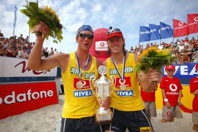 Morten Klein (FT Adler Kiel, re.) und Christopher Sonnenbichler (Beachclub Dortmund beide Deutschland) Beachvolleyball Herren Vodafone Masters 2003, Beach Gruppe St. Peter Ording Freude,