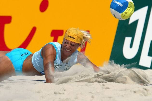 Silke Kerl (VC Markranstädt Deutschland) - Feldabwehr Beachvolleyball Damen Vodafone Masters 2003, Beach, Vdig Einzelbild St. Peter Ording Dynamik,