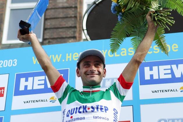 Sieger Paolo Bettini (Italien Quick Step Davitamon) Radsport Herren HEW Cyclassics 2003, Straßenradsport, Straße, Rad Einzelbild Hamburg Freude, Begeisterung,