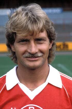 Dieter Herzog (Leverkusen) Fußball 1. BL Herren Saison 1981 1982, Bayer 04 Leverkusen, Vdia Porträt Leverkusen