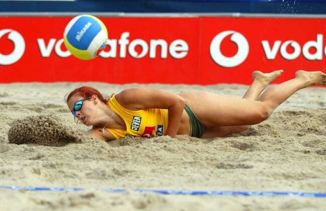 Martina Stein (FT Adler Kiel Deutschland) - Hechtbagger Beachvolleyball LM Damen Deutsche Meisterschaft 2003, Landesmeisterschaft, DM, Beach Einzelbild Timmendorfer Strand Dynamik, Kampf,