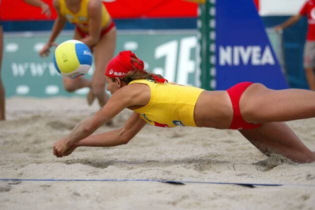 Danja Müsch (GFC Düren 09 Deutschland) - Hechtbagger Beachvolleyball LM Damen Deutsche Meisterschaft 2003, DM, Landesmeisterschaft, Beach, Vdig Einzelbild Timmendorfer Strand Dynamik,
