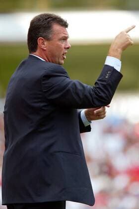 Trainer David O Leary (Aston Villa) gibt Anweisungen Fußball Herren English Premier League 2003 2004, 1. Englische Liga, Aston Villa Einzelbild Birmingham