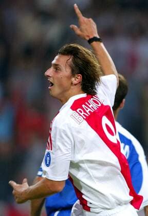 Zlatan Ibrahimovic (Ajax) - Torjubel - VERÖFFENTLICHUNGSRECHTE NUR FÜR DEUTSCHE MEDIEN Fußball EC 1 Herren Champions League Qualifikation 2003 2004, Ajax Amsterdam Einzelbild Amsterdam Freude,