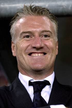 Trainer Didier Deschamps (Monaco) gut gelaunt Fußball EC 1 Herren Champions League 2003 2004, Eindhoven - AS Monaco 1:2, Porträt Eindhoven Freude,