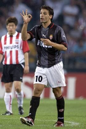 Fernando Morientes (Monaco) - exzellent! Fußball EC 1 Herren Champions League 2003 2004, Eindhoven - AS Monaco 1:2, Einzelbild Eindhoven