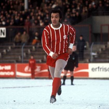 Erwin Kostedde (Offenbach) Fußball 1. BL Herren DEUTSCHSPRACHIGE SPORTZEITSCHRIFTEN UND -ZEITUNGEN NUR NACH RÜCKSPRACHE, Saison 1973 1974 Einzelbild Offenbach Dynamik,