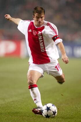 Rafael van der Vaart (Ajax Amsterdam) zieht ab Fußball EC 1 Herren Champions League 2003 2004, Ajax Amsterdam Einzelbild Amsterdam Dynamik,  