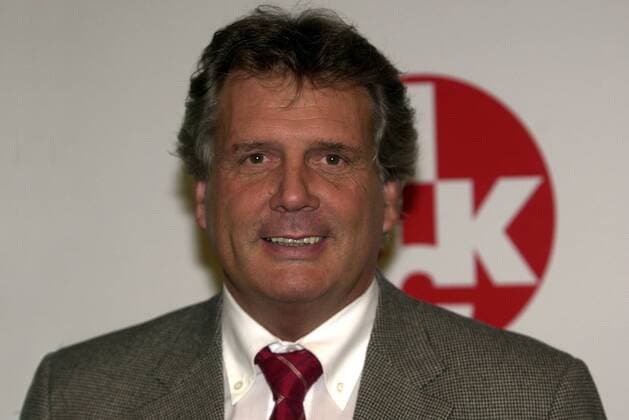 Rene Charles Jäggi (Generalbevollmächtigter Lautern) Fußball 1. BL Herren Saison 2002 2003, 1. FC Kaiserslautern, Pressekonferenz, PK, Pressetermin, Vdig, Einzelbild Kaiserslautern