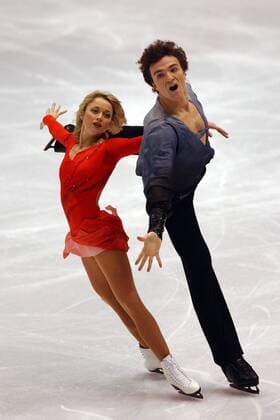 Elena Berezhnaya und Anton Sikharulidze (beide Rußland) Eiskunstlauf OS Winter Olympische Winterspiele 2002, Olympia, Olympiade, Spiele, Eiskunstlaufen, Paarlauf, Paarlaufen, Paar Gruppe Ice Center Salt Lake City Utah Dynamik,
