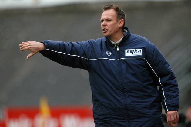 Fußball, Trainerhistorie, Wuppertaler SV Trainer Georg Kreß (Wuppertal) gibt Anweisungen Fußball Herren Regionalliga Nord 2003 2004, 3. Liga, Wuppertaler SV, WSV Einzelbild Wuppertal