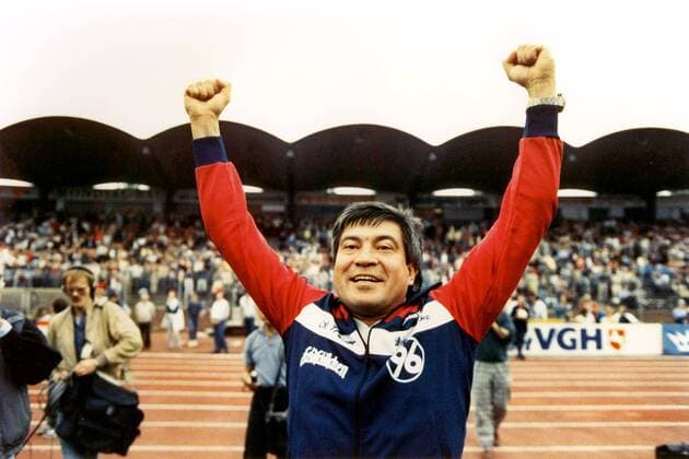 Trainer Werner Biskup (Hannover) - Torjubel Fußball 1. BL Herren Saison 1985 1986, Hannover 96 Einzelbild Hannover Glück Begeisterung, Freude,