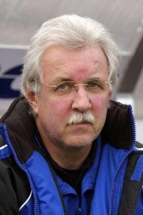 Trainer Gerd Schwickert (Elversberg) Fußball Herren Regionalliga Süd 2003 2004, 3. Liga, Eschborn - SV Elversberg 3:2 Porträt Eschborn