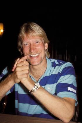 Uwe Rahn (Gladbach) Fußball 1. BL Herren DEUTSCHSPRACHIGE SPORTZEITSCHRIFTEN UND -ZEITUNGEN NUR NACH RÜCKSPRACHE, Saison 1985 1986 Porträt Mönchengladbach Freude,