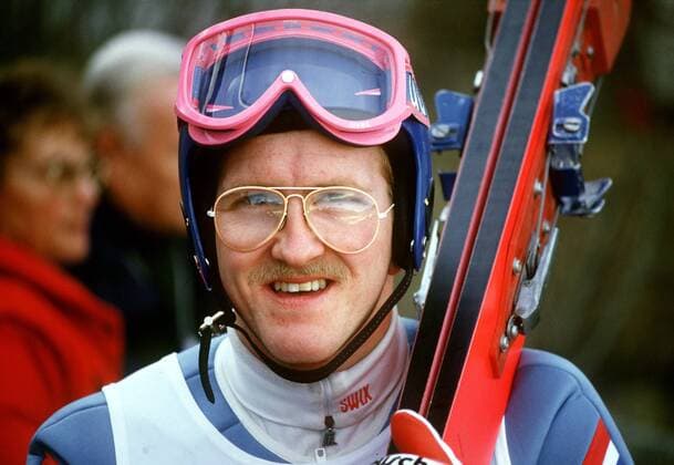 Michael Edwards (Großbritannien) alias Eddie the eagle Skispringen Herren 38. Vierschanzentournee 1989 1990, Neujahrsspringen, Ski Nordisch, Nordischer Skisport, Skisprung Einzelbild Garmisch-Partenkirchen
