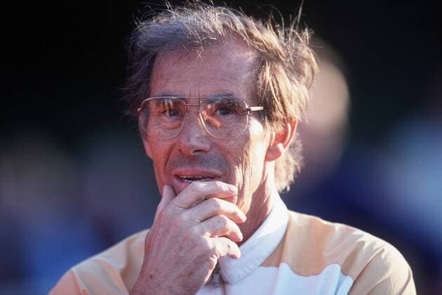 Trainer Gerd Osenberg (TSV Bayer 04 Leverkusen Deutschland) nachdenklich Leichtathletik Damen Leichtathletikmeeting 1999, Meeting Einzelbild Rhede Nachdenklichkeit,