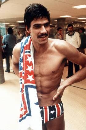 Mark Spitz (USA) im Stars and Stripes-Outfit Schwimmen OS Sommer Herren Olympische Spiele 1972, Sommerspiele, Olympia, Olympiade, Schwimmsport, Vdia Einzelbild München