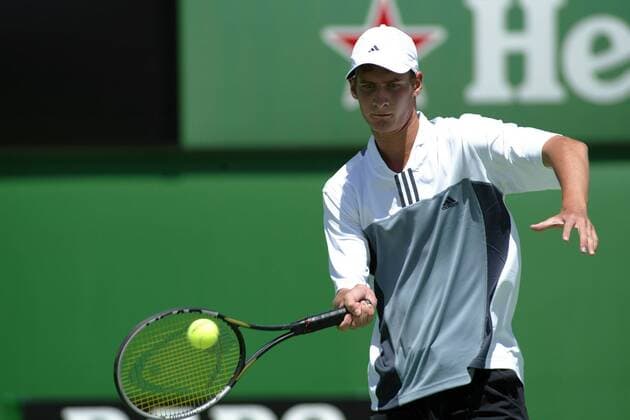 Florian Mayer (Deutschland) - Vorhand Tennis Herren Australian Open 2004, Grand Slam, ATP-Tour, Einzelbild Melbourne