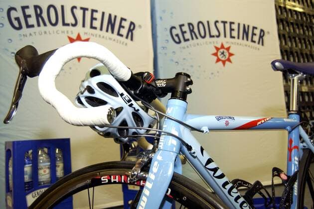 Rennmaschine des Gerolsteiner GS1- Teams Radsport Herren Präsentation 2004, Pressetermin, Vorstellung, Straßenradsport, Straße, Rad, Einzelbild Gerolstein