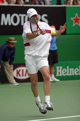 Andre Agassi (USA) - Vorhand Tennis Herren Australian Open 2004, Grand Slam, ATP-Tour, Hartplatz, Hardcourt, Hartplatztennis, Hartplatzturnier, Einzelbild Melbourne Dynamik,