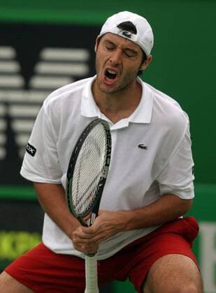 Sebastien Grosjean (Frankreich) ärgert sich Tennis Herren Australian Open 2004, Grand Slam, ATP-Tour, Einzelbild Melbourne Wut, Enttäuschung, Verzweiflung,