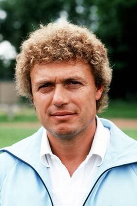 Trainer Carl-Heinz Rühl (TSV 1860 München) Fußball 1. BL Herren Saison 1980 1981, Vorstellung, Präsentation, Pressetermin, Porträttermin, Porträt Karl, Karlheinz München