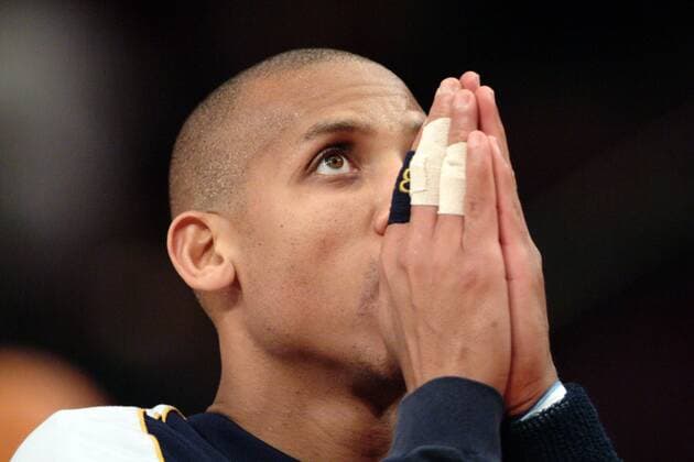 Reggie Miller (Indiana Pacers) betet Basketball Herren NBA 2003 2004, Vdig Porträt