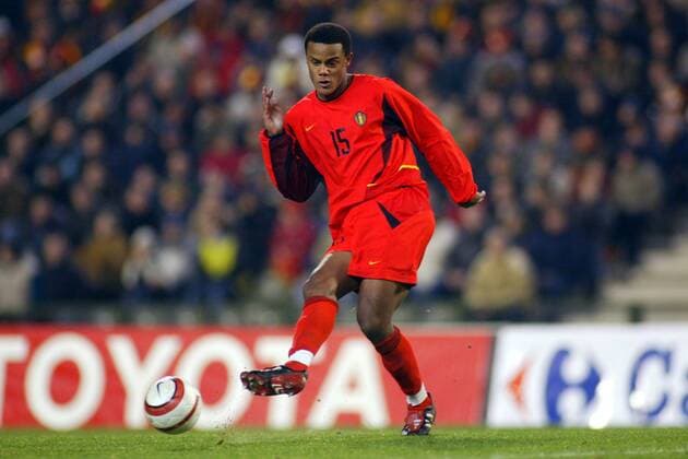 Vincent Kompany (Belgien) zieht ab Fußball Länderspiel Herren Freundschaftsspiel 2004, Test, Testspiel, Länderspiel Einzelbild Brüssel Dynamik,  
