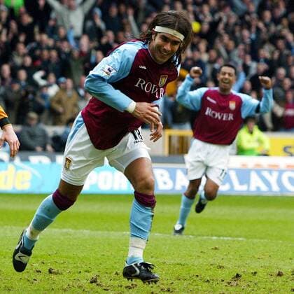Juan Pablo Angel (Aston Villa) - Torjubel Fußball Herren English Premier League 2003 2004, 1. Englische Liga, Wolverhampton - Aston Villa FC 0:4, Vdig Einzelbild Wolverhampton Freude,