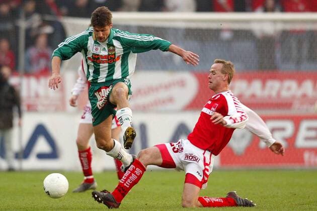 Gernot Sick (Grazer AK, re.) gegen Rene Wagner (Rapid Wien) Fußball Herren tmobileBundesliga 2003 2004, 1. Österreichische Liga, Liebherr Grazer AK - SK Rapid Wien 2:1, GAK Gruppe Graz Dynamik,