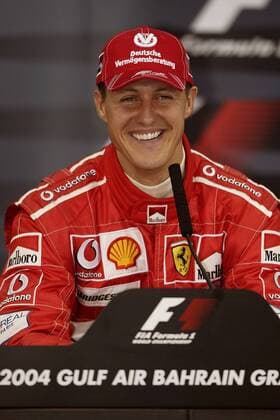 Michael Schumacher (Deutschland Ferrari) gut gelaunt während der Pressekonferenz Motorsport Grand Prix Damen Großer Preis von Bahrain 2004, Formel 1 Weltmeisterschaft, F1, F, GP, WM, Vdig, Qualifikation Einzelbild Bahrain Racing Circuit Manama Freude,