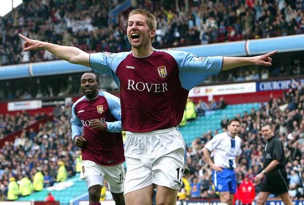 Thomas Hitzlsperger (Aston Villa) - Torjubel Fußball Herren English Premier League 2003 2004, 1. Englische Liga, Aston Villa FC, Vdig Einzelbild Birmingham Freude, Begeisterung,
