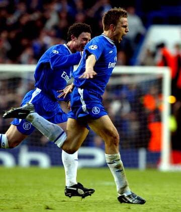 Jesper Grönkjaer (re.) und Wayne Bridge (beide Chelsea) - Torjubel Fußball EC 1 Herren Champions League 2003 2004, Halbfinale, Chelsea FC London, Vdig Gruppe London Freude, Begeisterung,