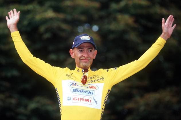 Marco Pantani (Italien Mercatone Uno) - Gesamtsieger der Tour de France 1998 Radsport Herren Tour de France 1998, Straßenradsport, Straße, Rad, Vdia Einzelbild Paris Freude,