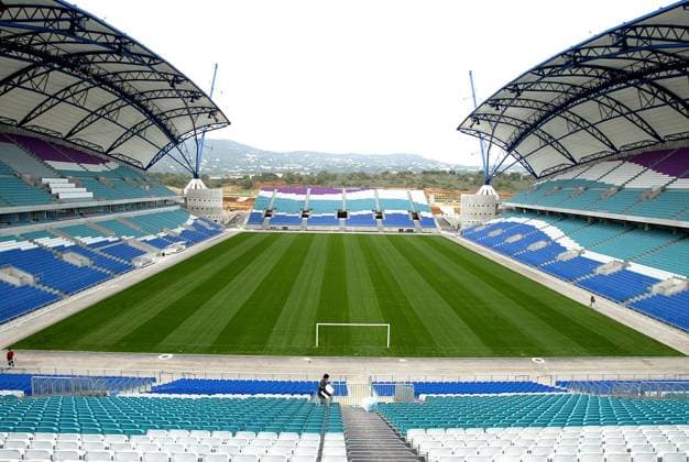 Estadio Algarve - Spielstätte der Europameisterschaft 2004 in Portugal Fußball EM Herren Vorschau Euro 2004, Europameisterschaft, Austragungsort, Austragungsorte, Wettkampfstätte Totale Estadio Algarve Faro