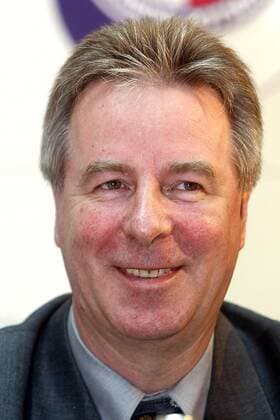 Vizepräsident Rolf Kutzmutz (Potsdam) Fußball Damen DFB-Pokal 2003 2004, Pokalspiel, Pokalfinale, Finale, Endspiel, Frauen, Frauenfußball Porträt Geschäftsführer, Bundespolitik, Bundespolitiker Berlin, people Freude,