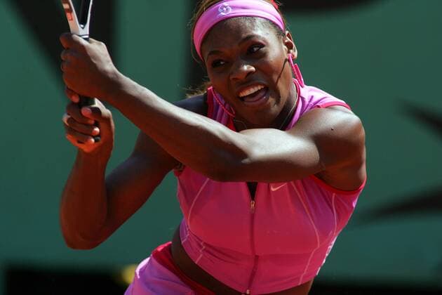 Serena Williams (USA) - beidhändige Rückhand Tennis Damen French Open 2004, Grand Slam, WTA-Tour, Einzelbild Roland Garros Paris Dynamik,  