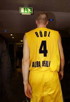 Henrik Rödl (ALBA) - Abgang Basketball 1. BL Herren BBL 2003 2004, ALBA Berlin, Playoffs, Playoff, Play Offs, Off, Halbfinale Einzelbild Berlin