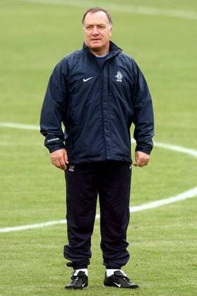 Nationaltrainer Dick Advocaat (Niederlande) Fußball Herren Vorbereitung EURO 2004, Nationalmannschaft, Nationalteam, Training, Holland, Einzelbild Lausanne