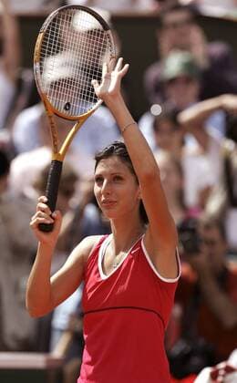 Anastasia Myskina (Rußland) bedankt sich bei den Anhängern Tennis Damen French Open 2004, Grand Slam, WTA-Tour, Finale Einzelbild Roland Garros Paris