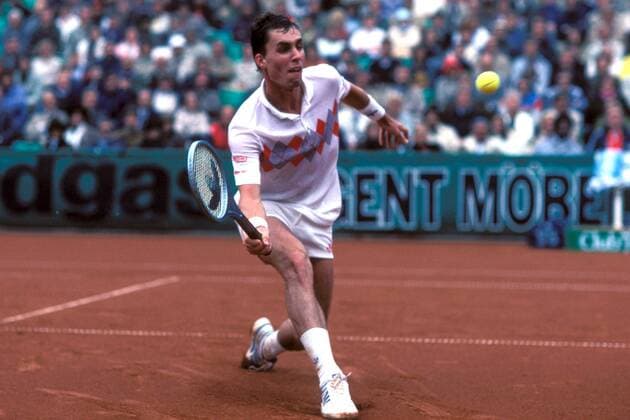 Ivan Lendl (CSSR) - Vorhandvolley Tennis WM Herren 8. Ambre Solaire World Team Cup 1985, Mannschaftsweltmeisterschaft, Mannschafts-Weltmeisterschaft Einzelbild Düsseldorf Dynamik,
