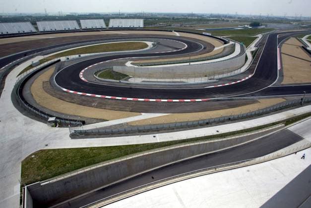 Überblick über die Schnecken-Kurve des Shanghai Circuit Motorsport Herren Vorschau Großer Preis von China 2004, Formel 1 Weltmeisterschaft, F1, F, GP, WM Totale Shanghai International Circuit, Fotostory Shanghai, Reportage