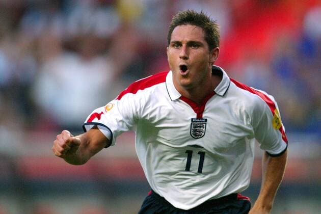 Frank Lampard (England) - Torjubel - VERÖFFENTLICHUNGSRECHTE NUR FÜR DEUTSCHE MEDIEN Fußball EM Herren Euro 2004, Europameisterschaft, Länderspiel, Nationalmannschaft, Nationalteam, Gruppe B, Vdig Einzelbild Lissabon Freude,