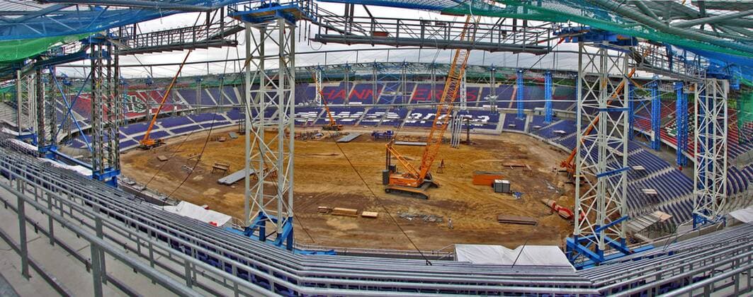 Baustelle AWD Arena - Heimspielstätte von Hannover 96 Fußball 1. BL Herren Hannover 96 2004, Bau, Bauen, Stadionbau, Stadionumbau, Umbau, Bauarbeiten Totale AWDArena Hannover